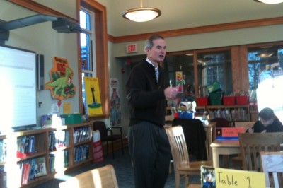 Colonial dad talks about journalism at meeting of newspaper club